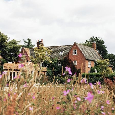 Fritton Lake - The Clubhouse グレート・ヤーマス エクステリア 写真