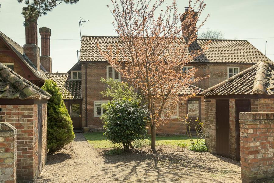 Fritton Lake - The Clubhouse グレート・ヤーマス エクステリア 写真
